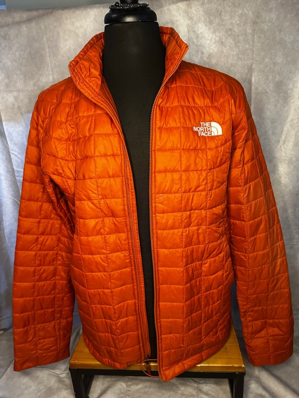 The North Face ThermoBall Jacket Men’s Medium Orange Lightweight Puffer